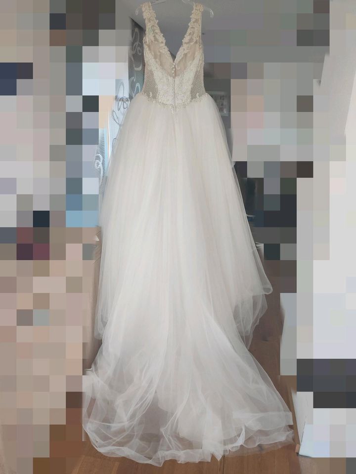 Brautkleid / Prinzessinnenkleid / Hochzeitskleid Größe 42 ivory in Fürsteneck