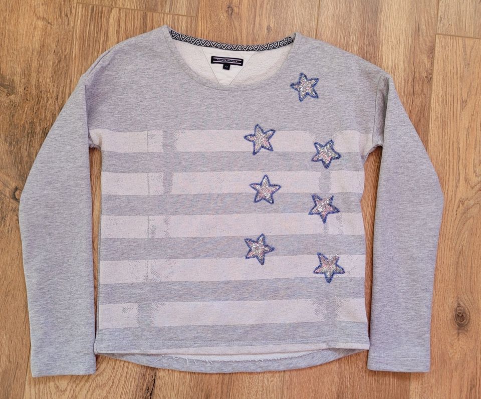 Tommy Hilfiger Sweatshirt Gr. 152 Pullover Sterne grau in Hamburg