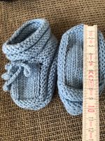 Babyschuhe blau ca. Gr. 17 hangestrickt Baden-Württemberg - Urbach Vorschau