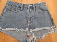 Jeans bzw Jeansshort bzw kurze Hose von Tally Weijl- Größe 32/XXS Baden-Württemberg - Ravensburg Vorschau