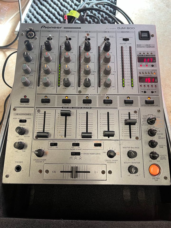 Pioneer DJM 600 DJ Mixer in Rostock