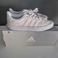 Neue  Adidas Sneaker Gr. 40 2/3 Ecru Hessen - Karben Vorschau