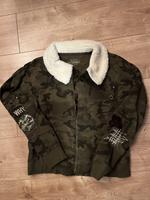 Coole Teeni-Kombi in S: Sweatshirt-Jacke (Camouflage) und Hoddy Essen - Essen-Borbeck Vorschau