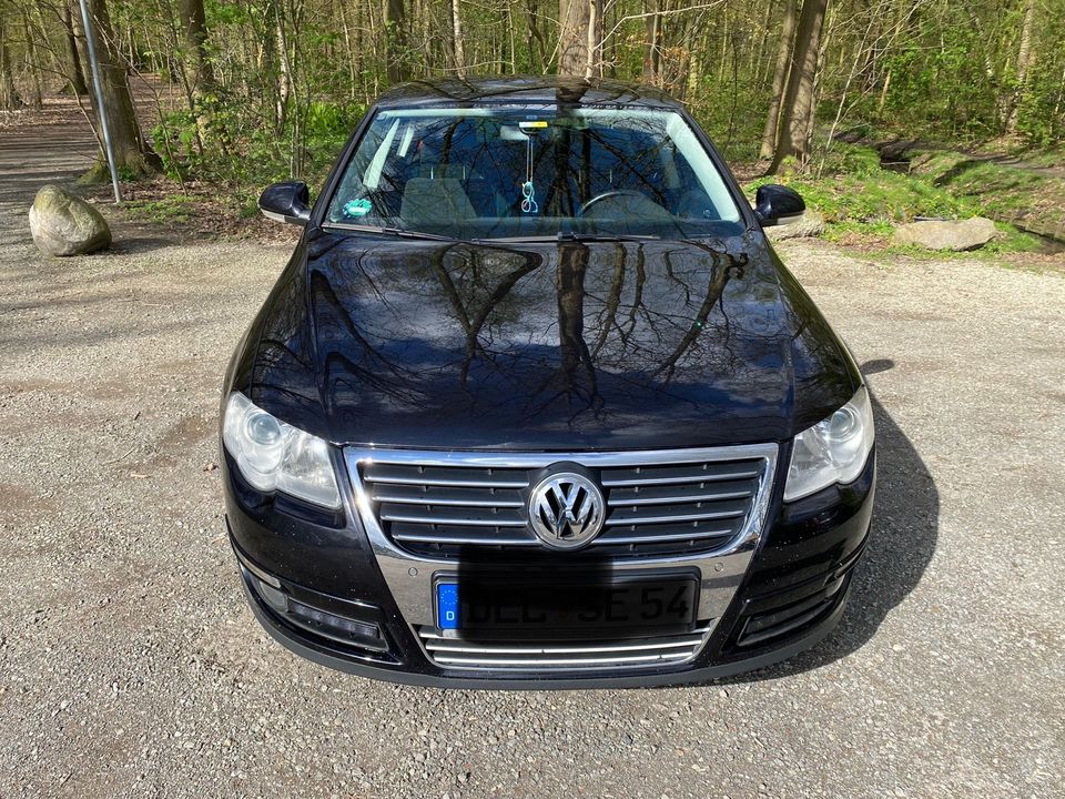 VW Passat 1.8 Turbo TFS Benziner Auto in Delmenhorst