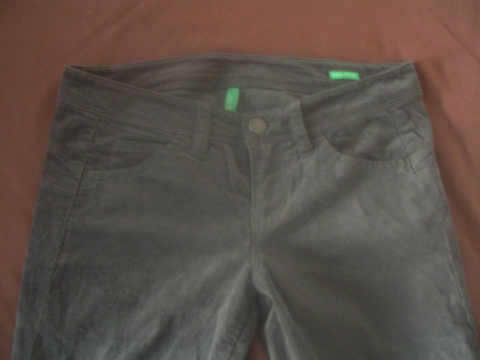 Stretch fein Cord jeans grau Skinny Pin up Benetton Gr XXS 32 in Bad Münstereifel