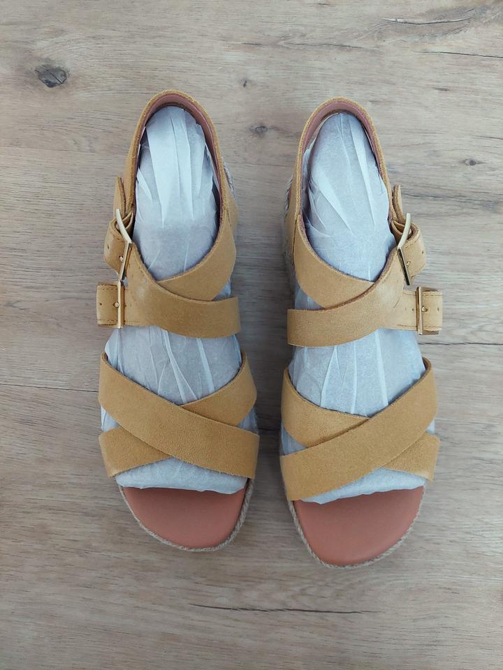 NEU Gelbe Sandalen Sandaletten Highheels von Clarks, Gr. 38 in Ergoldsbach