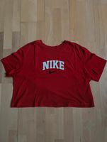Nike Tshirt cropped rot Friedrichshain-Kreuzberg - Kreuzberg Vorschau