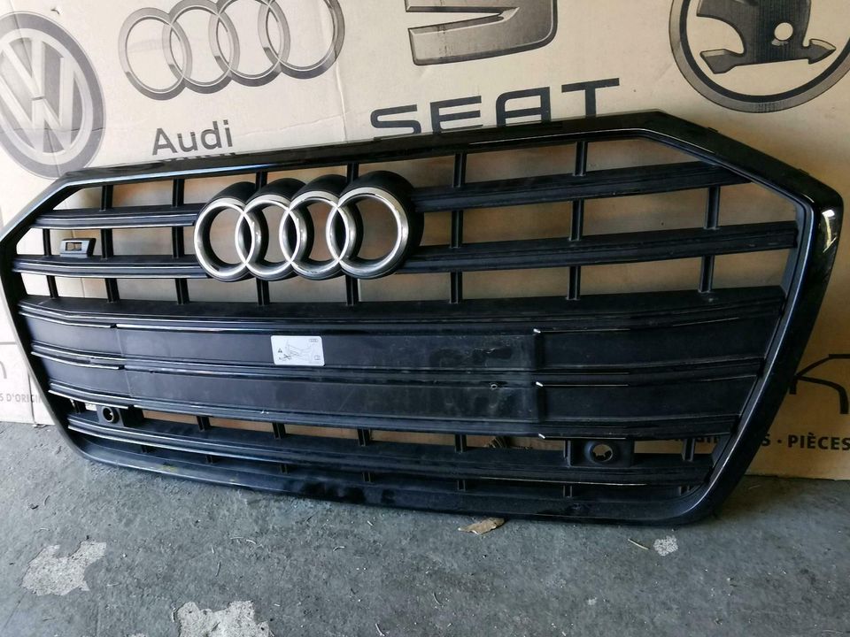 Original Audi a6 4K S line Kühlergrill schwarz in Sassenberg