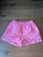 Shorts von Superdry in Koralle mit Lochstickerei Bayern - Vogtareuth Vorschau