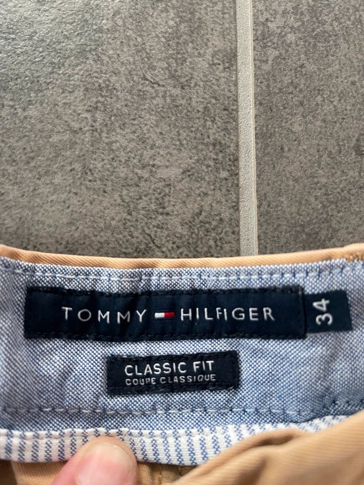 Tommy Hilfiger Shorts Größe 34 und 36 in Borken