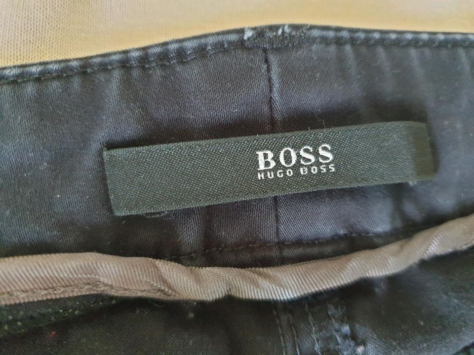 Hose, Hugo Boss, schwarz, Größe 36-38 in Dortmund