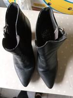 Damen Leder Stiefeletten  schwarz  Gr40 Hessen - Angelburg Vorschau