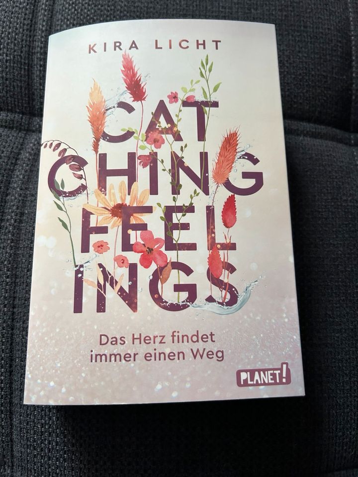 Catching Feelings - Kira Licht *NEU* Farbschnitt in Altenbeken