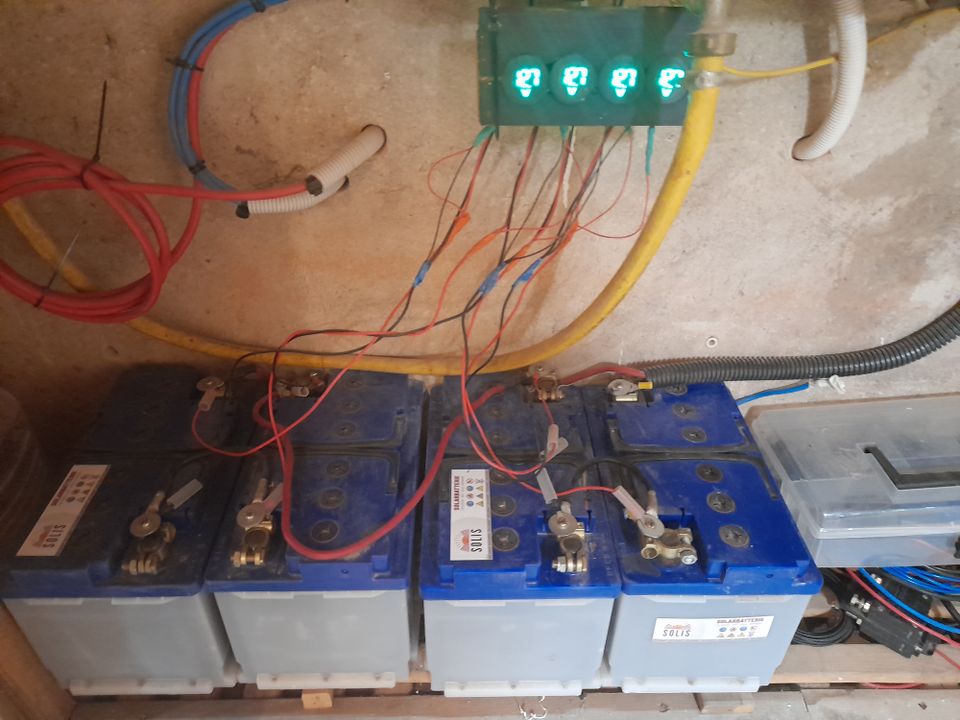 4 Solar Akku für Wohnwagen  12 V 100Ah in Tharandt