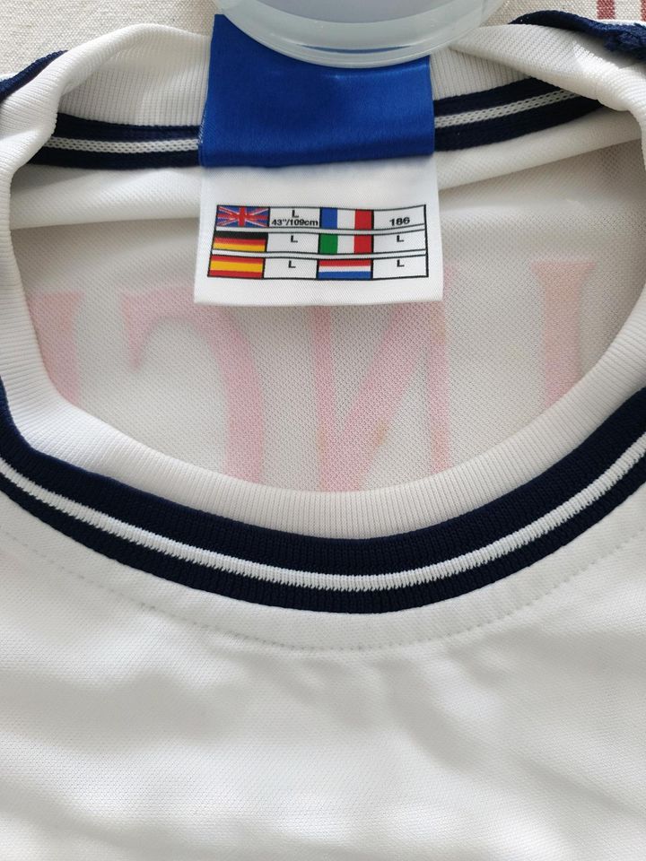 Original Nationalmannschaft Fußballtrikot Vintage Umbro in Teltow