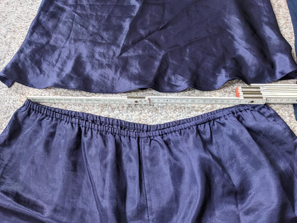 Tolle Satin Nachtwäsche 44 Hemdchen Pyjama lila Spitze leicht in Hennigsdorf