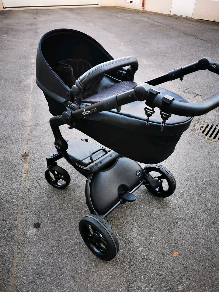 Mima Xari Design Kinderwagen komplett schwarz in Herten