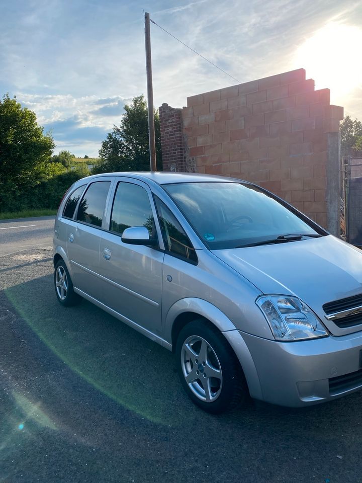 OPEL MERIVA 1,6 89600 KM aus erster Hand mit neue TÜV in Reinhardshagen