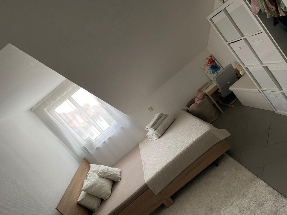 3,5 Zimmer Maisonette Wohnung 80qm mit Terrasse & Balkon Modern in Groß-Zimmern