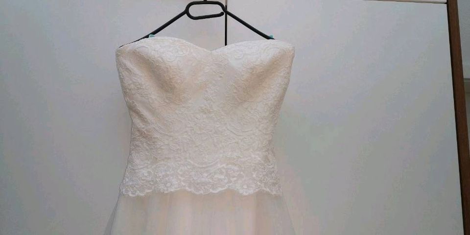 Brautkleid Hochzeitskleid Softtüll Spitze A-Linie S 36 in Buchenberg