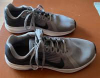 Turnschuhe Nike Running, Gr. 40, grau Herzogtum Lauenburg - Börnsen Vorschau