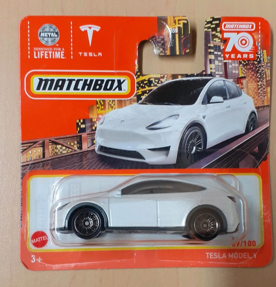 Matchbox Tesla Model Y weiß,  OVP,  Spielzeugauto in Langenenslingen