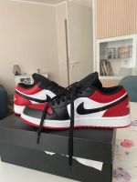 Nike Air Jordan low (rot schwarz) Gr. 40 Berlin - Spandau Vorschau