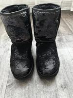 UGG Damen Boots schwarz Pailletten Gr 38 gebraucht Hamburg - Bergedorf Vorschau