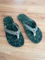 Zehentrenner NAPAPIJRI Flip Flops Gr 38 khakigrün Farbe Frankfurt am Main - Bornheim Vorschau