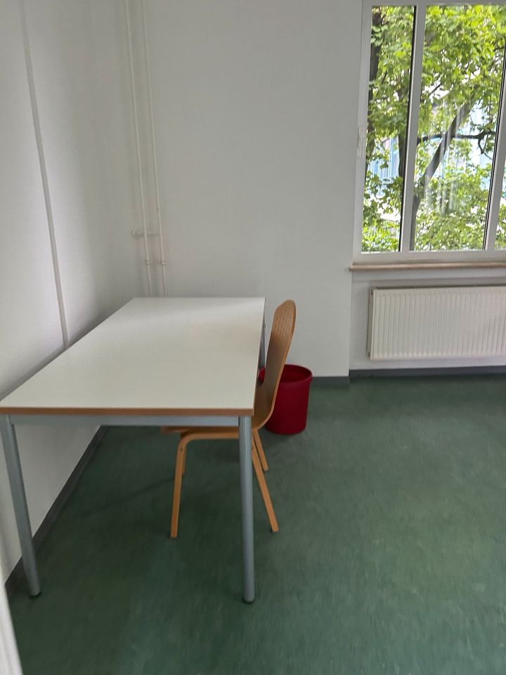 1 Studentenzimmer 26m - in einer 2er WG (nur Mädels) in Frankfurt am Main