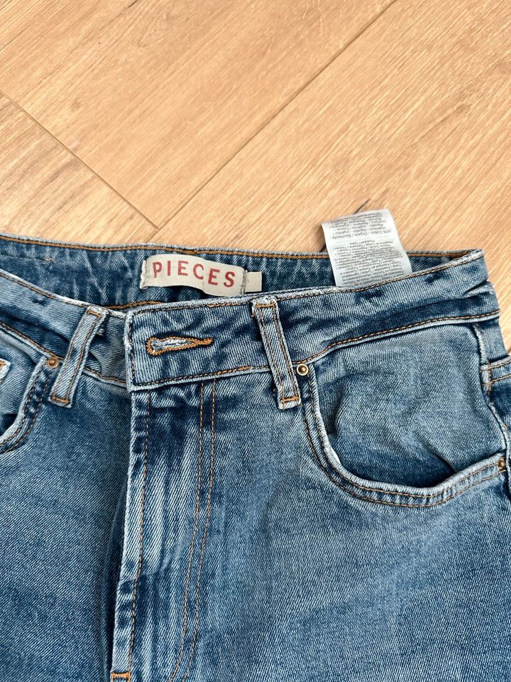 Pieces Momjeans, Gr. S in Edewecht