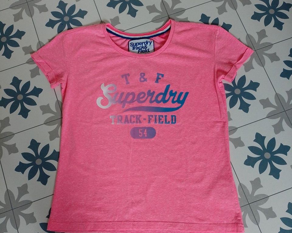 Top! Wie Neu!! T-Shirt von Superdry in Gr. M - tolle Farbe in Nordsehl