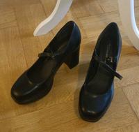 Tamaris Pumps mit Riemchen Absatzschuhe Größe 40 Bayern - Oberding Vorschau