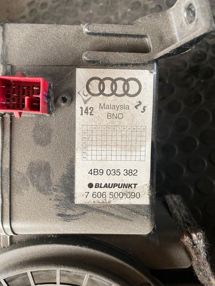 Audi A6 4B Avant Subwoofer 4B9035382 in Spenge