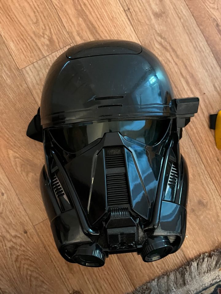 *Selten Rar Org.Hasbro  Bumblebee und Darth Vader Maske* in Hannover