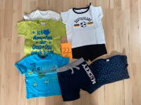 Kleidungspaket Gr 80 Body T-Shirts Shorts Hamburg-Mitte - Finkenwerder Vorschau