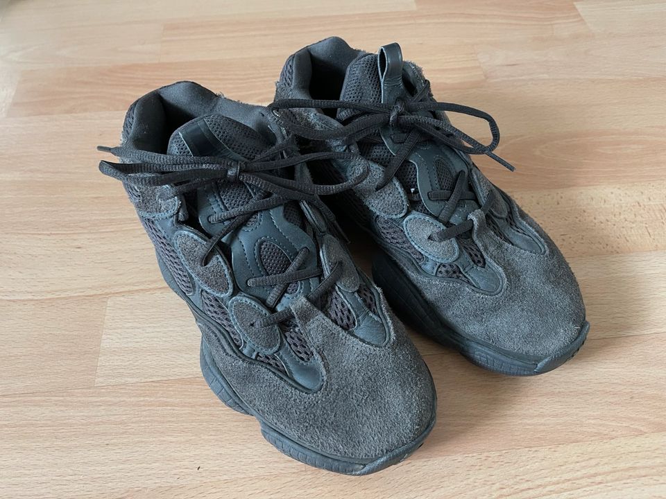 adidas Yeezy 500 utility black 40 2/3 wie 39 für Fuß 25cm in Nürnberg (Mittelfr)