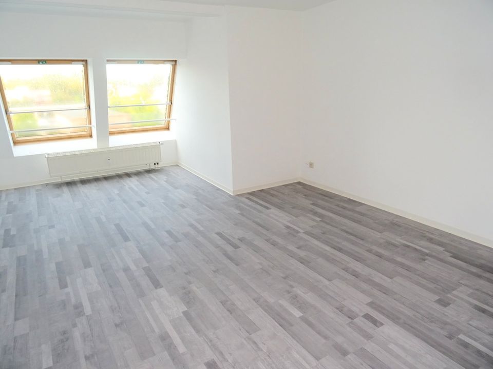 * mit Ausblick * 3 Zimmer Wohnung in Zwickau zu vermieten! in Zwickau