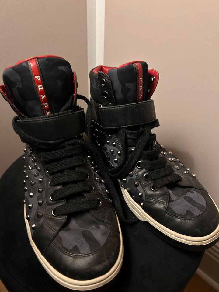 Prada Hightop Sneaker Camo 43 in Berlin