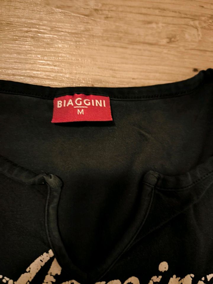 T-Shirt Größe M von Biaggini in Aurich