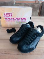 Neu Skechers schwarz Schlupf oder schnür Schuhe Sneaker Bayern - Blaichach Vorschau