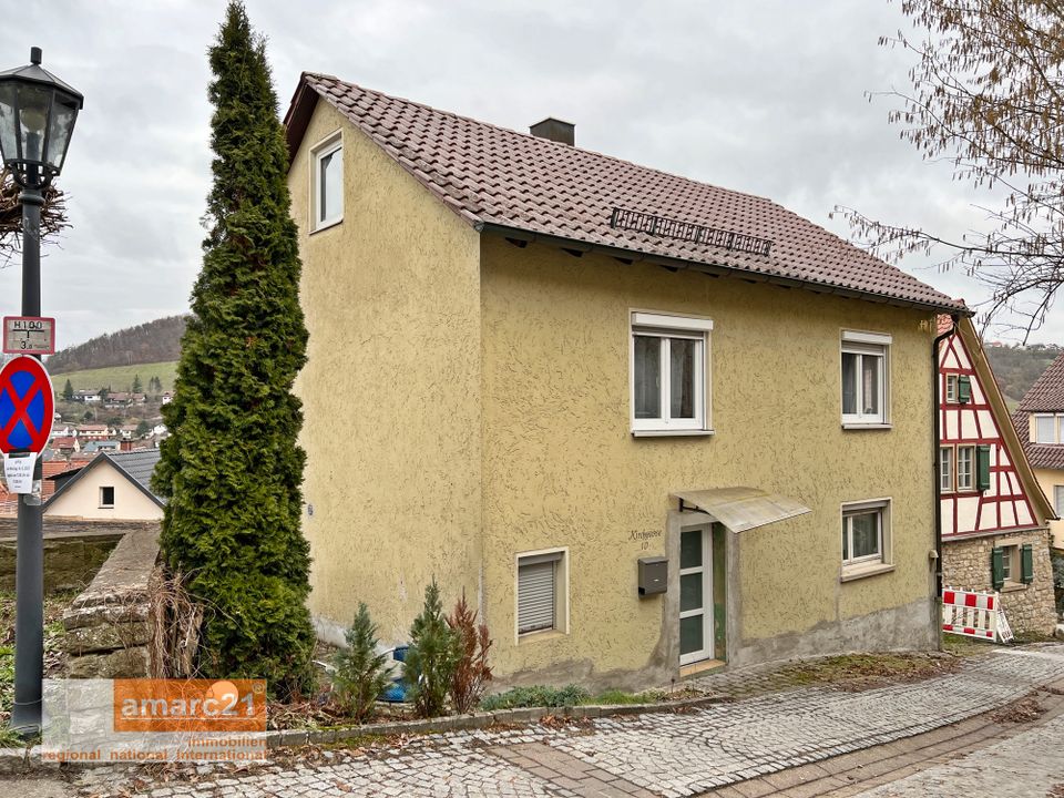 Teilsaniertes Einfamilienhaus mit viel Potential in zentraler Lage in Forchtenberg