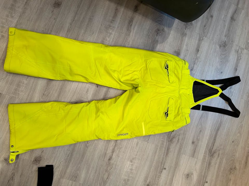 Spyder Skihose Gr. L in Delbrück