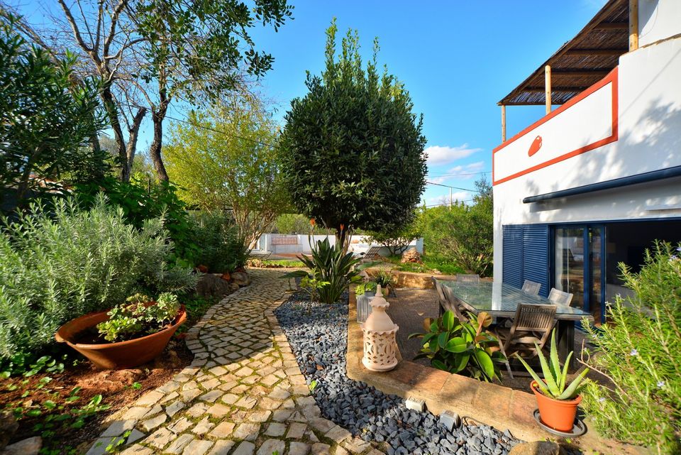 Villa mit großem Garten, Pool und Garage in der Nähe von Loule an der Algarve Portugal in Koblenz
