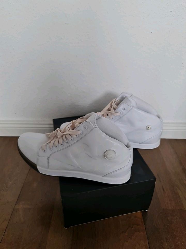 Emporio Armani & Reebok Basketball-Schuhe The Pump Gr.45 Weiß Neu in Mettmann