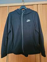 Schwarze Damen Nike Jacke in Größe L Super Zustand Hessen - Hessisch Lichtenau Vorschau