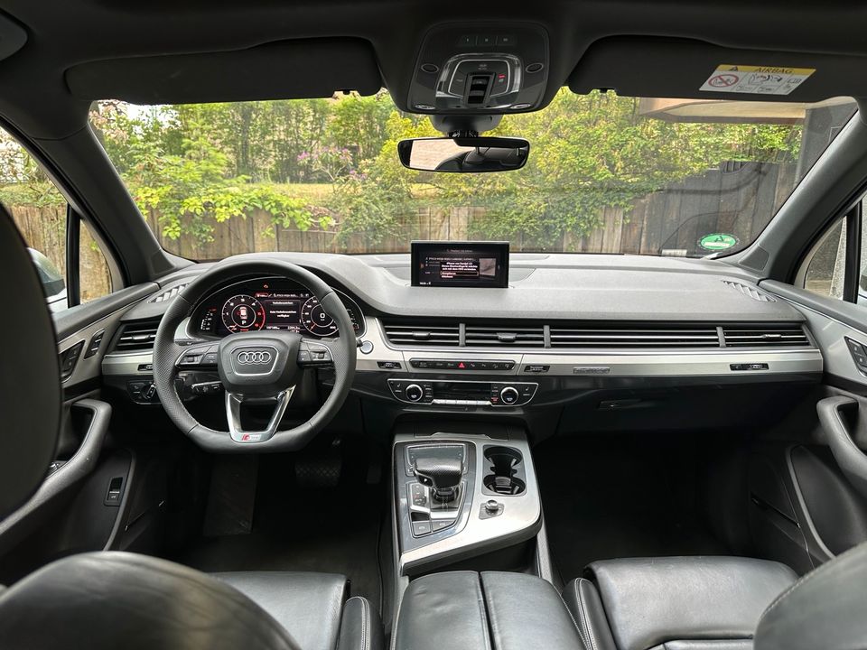 Audi Q7 Optik SQ7  7 Sitze  3x Sline in Berlin