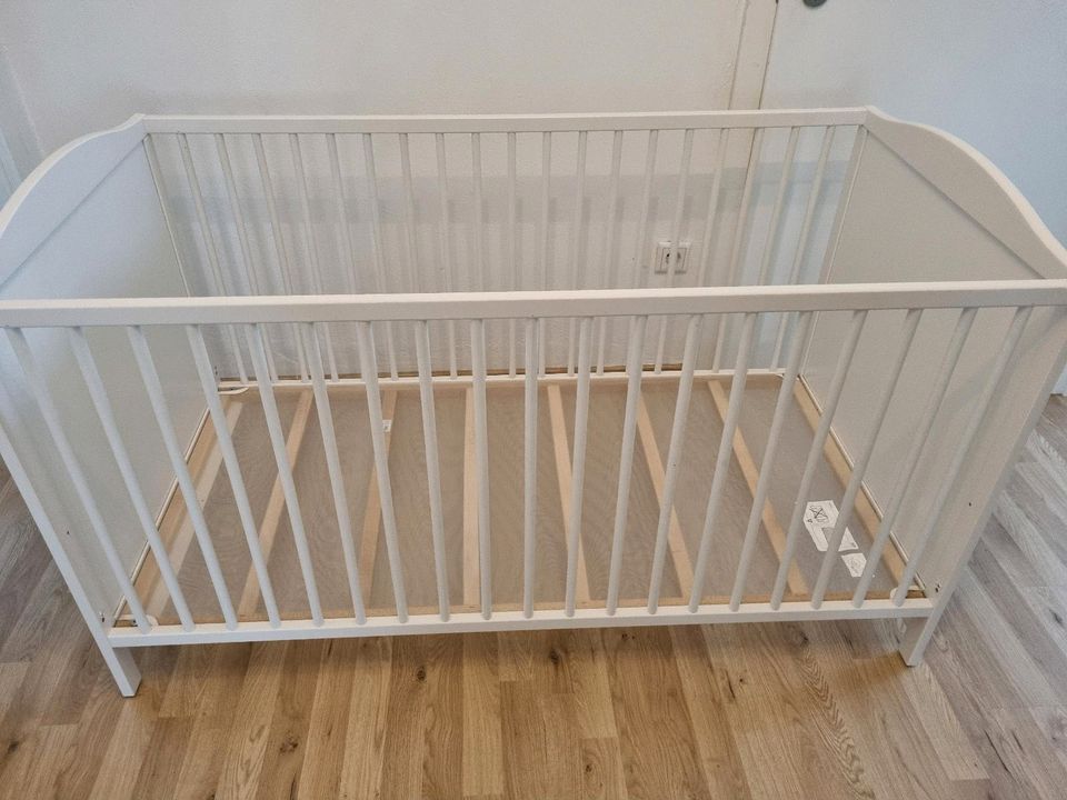 Babybett Ikea 70x140 wie neu in Lienen