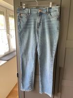 Damen Jeans C&A Gr. 42 (kurz/short) ungetragen! Bayern - Aiterhofen Vorschau