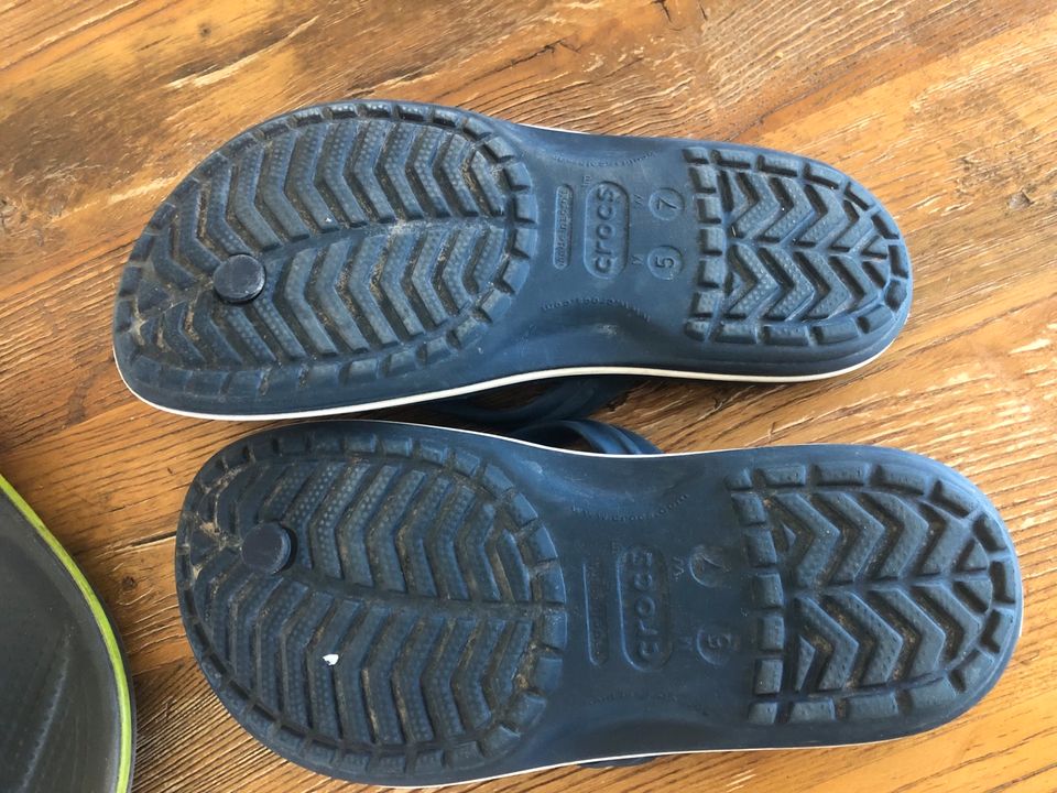 Crocs Gr 37 wie neu in Lorch